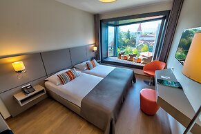 Lake Geneva Hotel