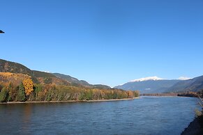 Copper River Motel