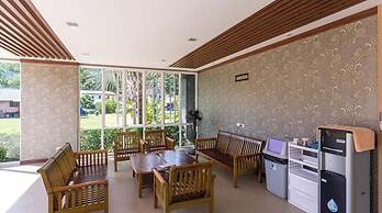 Gypsy Sea View Resort