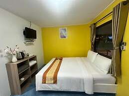 Gypsy Sea View Resort