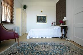 Bella Ev Guest House