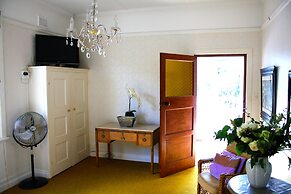 Bella Ev Guest House