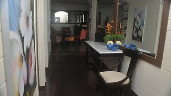 Cobblestone Inn