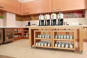 Hampton Inn & Suites by Hilton Aguascalientes Airport