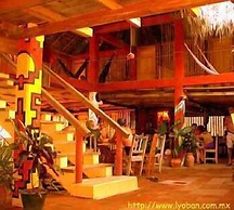Hostal Lyoban