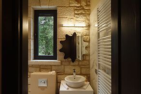 Levidi Suites