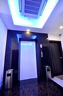 Cathay Hotel