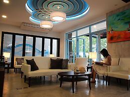 Apo Hotel