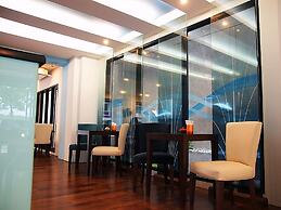 Apo Hotel
