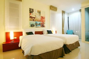 Apo Hotel