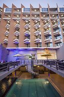 Long Beach Hotel