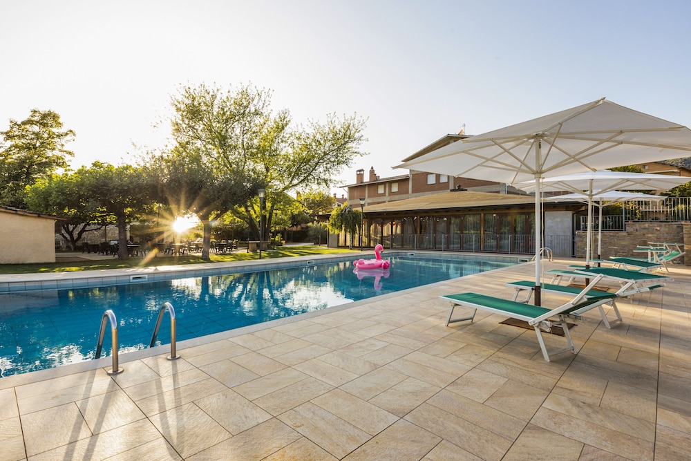 Catignano Hotel