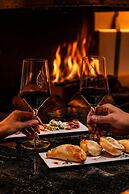 Miravida Soho Hotel & Wine Bar