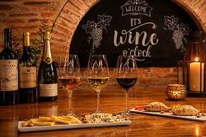 Miravida Soho Hotel & Wine Bar