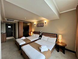 New Nairi Hotel