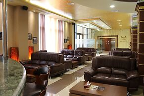 New Nairi Hotel