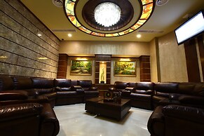 New Nairi Hotel