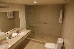 New Nairi Hotel