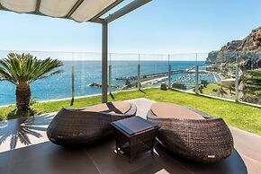 Saccharum Resort