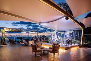Saccharum Resort