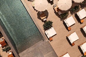 Saccharum Resort