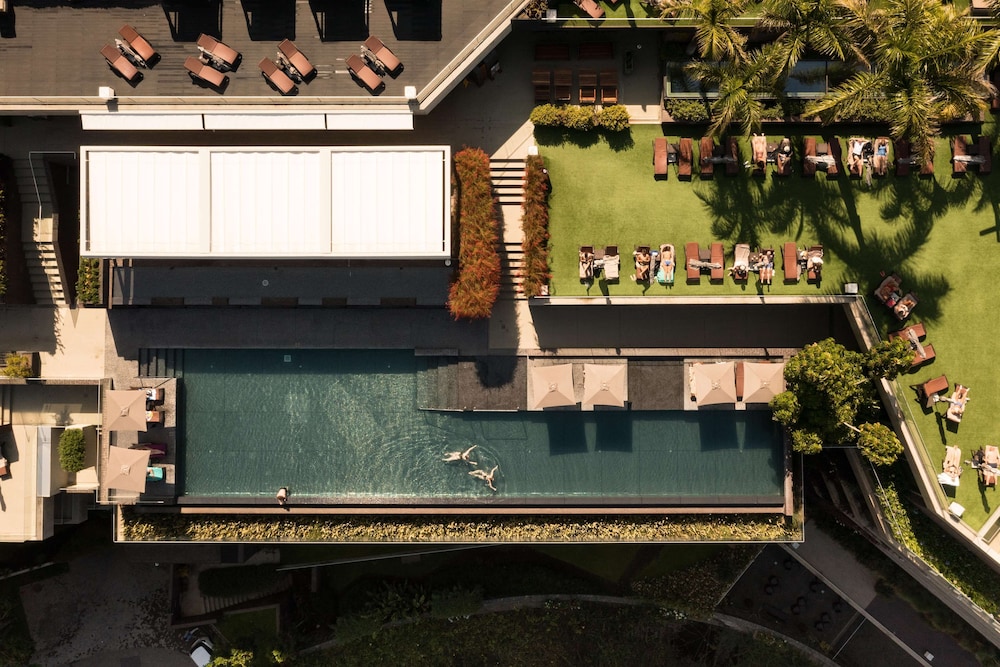 Saccharum Resort