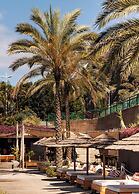 Saccharum Resort