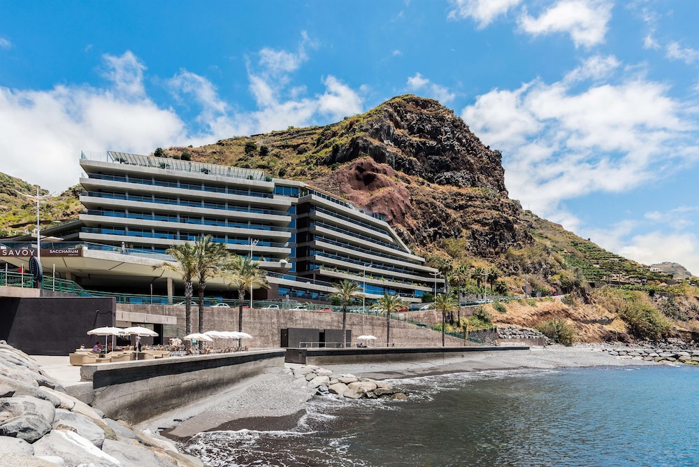 Saccharum Resort