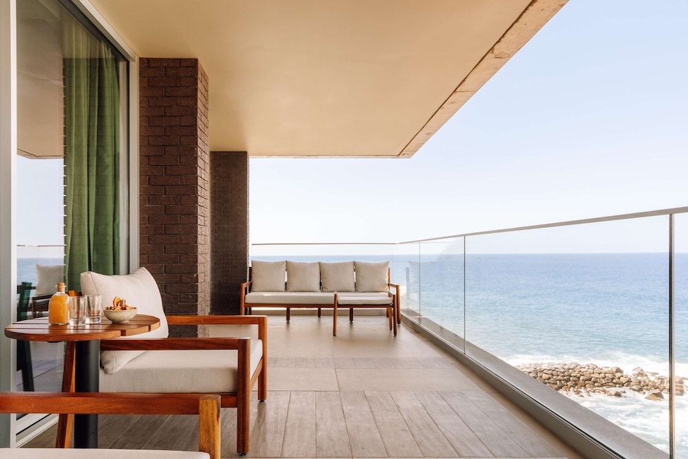 Saccharum Resort
