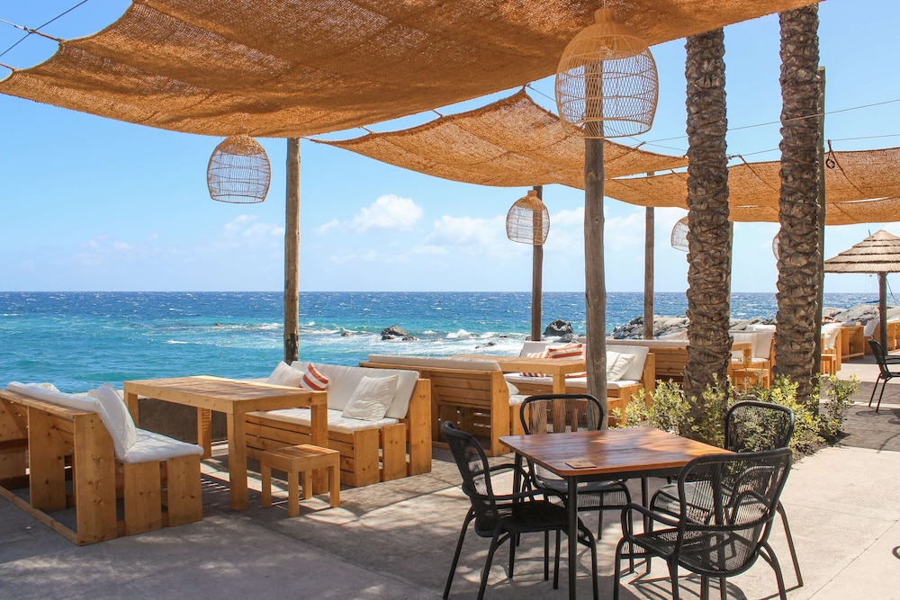 Saccharum Resort