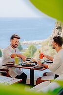 Saccharum Resort