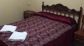 HOSTAL LOS UROS