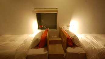 Orange Moon Inn