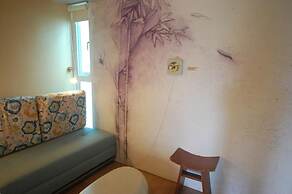 Orange Moon Inn