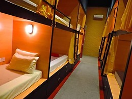 SKYPOD Hostel