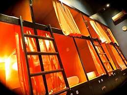 SKYPOD Hostel