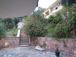 Amfitriti Hotel