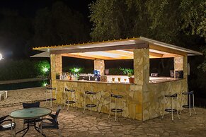 Amfitriti Hotel