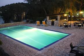 Amfitriti Hotel