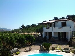 Agriturismo B&B Domo De Resteblas