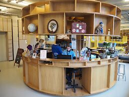 ClinkNOORD - Hostel