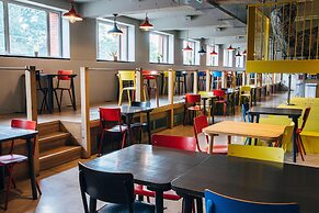 ClinkNOORD - Hostel