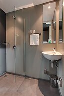 ClinkNOORD - Hostel
