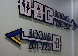 ClinkNOORD - Hostel