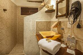 Beachfront Hotel La Palapa - Adults Only
