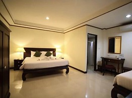 Na Thapae