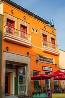 Hotel Plaza Jardín