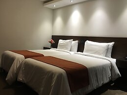 Crystal Tower Hotel