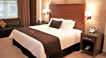 Hotel Ecce Inn & Spa