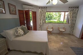 Villa Las Piñas